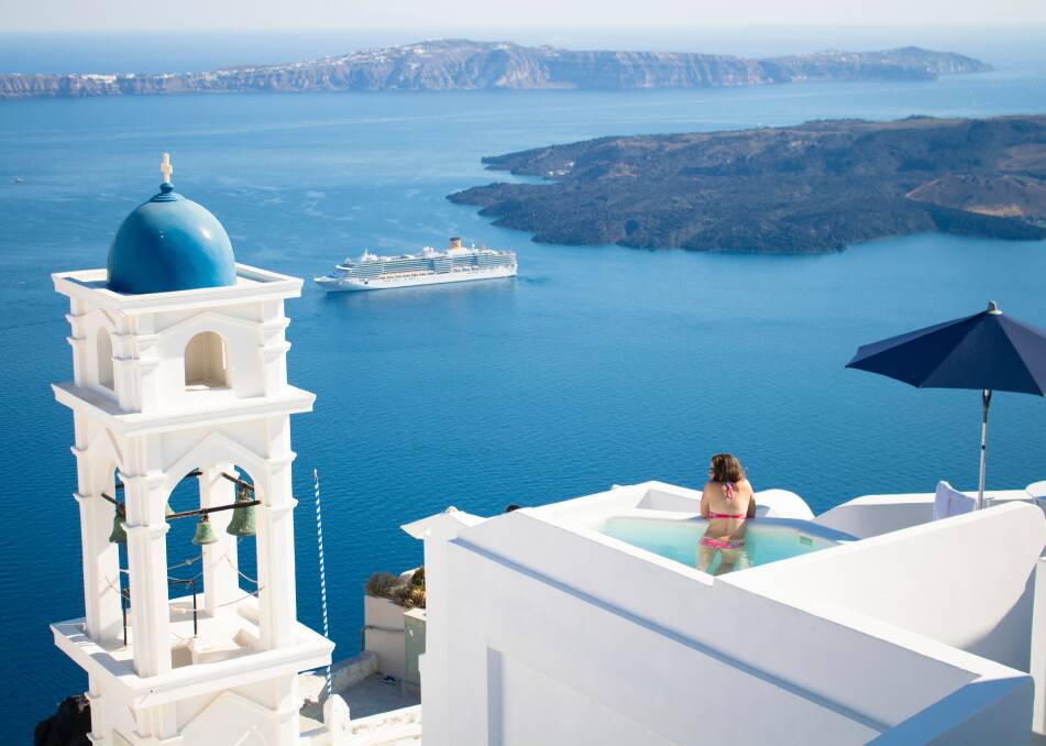 Luxury, Greek islands style. Picture: Unsplash/Orva Studio