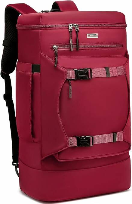 Asenlin travel backpack. Photo by Amazon. 